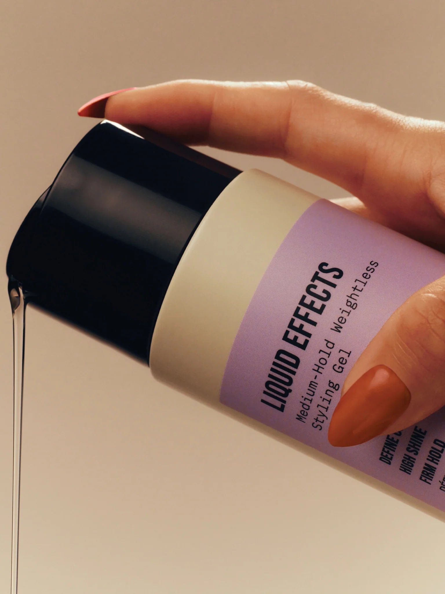 LIQUID EFFECTS Medium-Hold Weightless Styling Gel