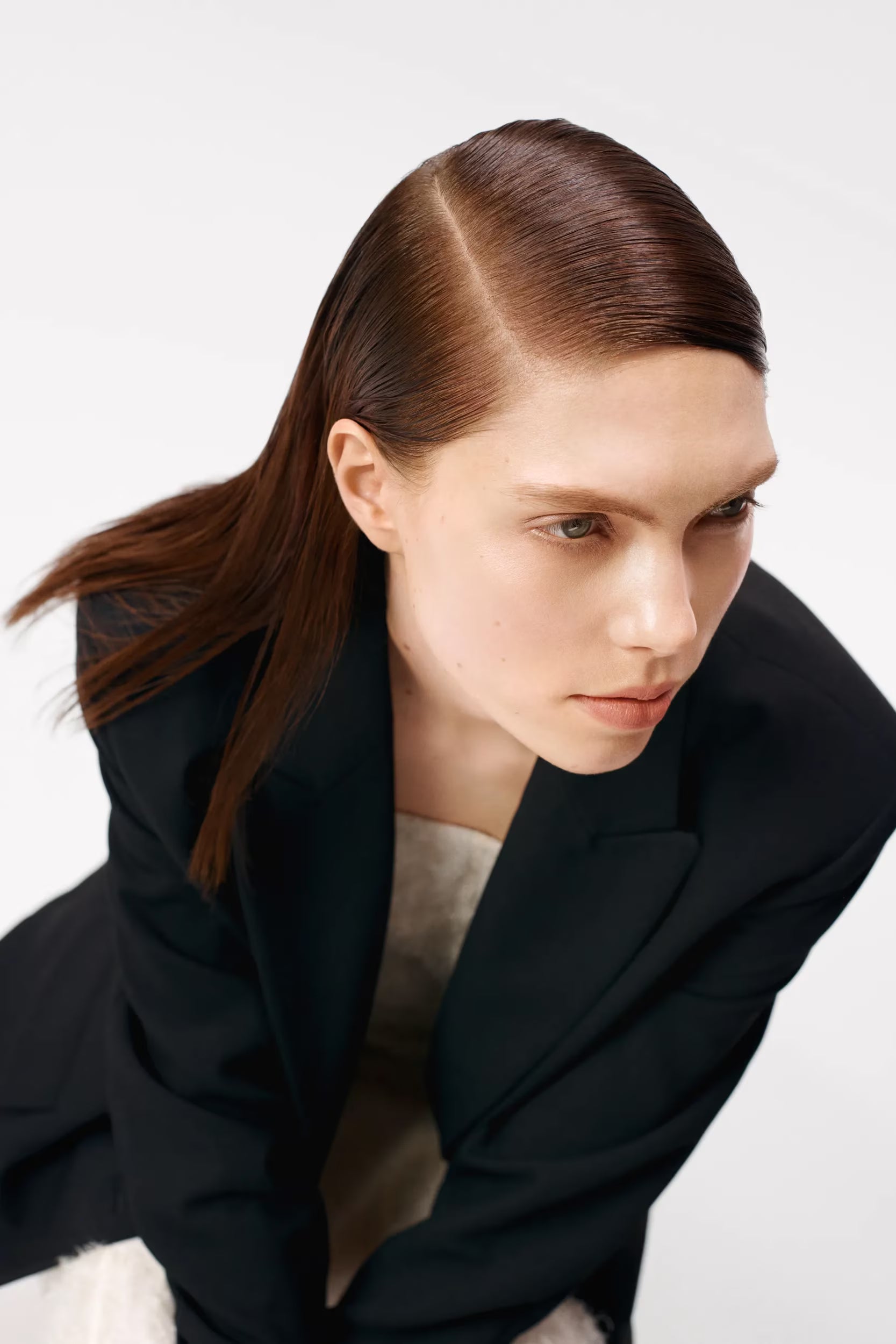 Zero Gravity Shaper Ultralight Hold Hairspray