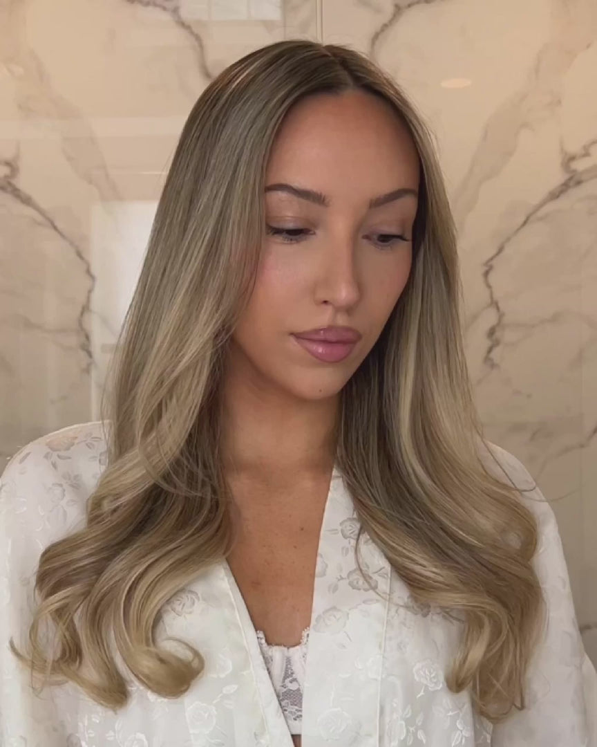 Load video: GLOSS.ME Hair Oil